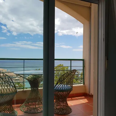 Calaquebrada Apartment